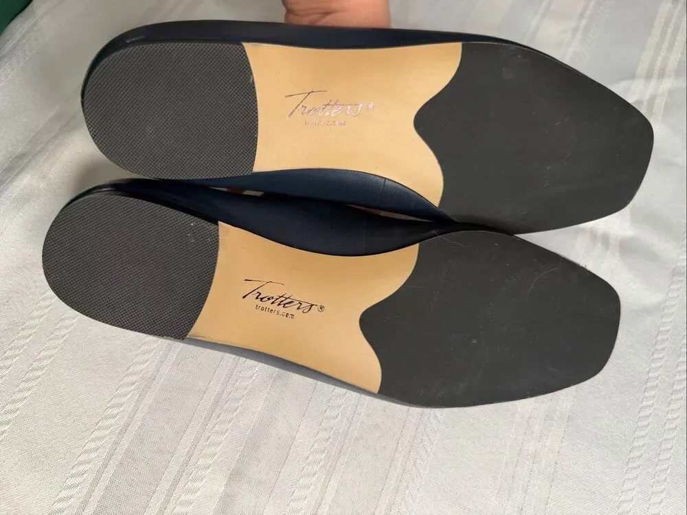 Trotters Women’s Navy Blue Honor Flats Comfort Shoes Size 7.5 7 1/2 M